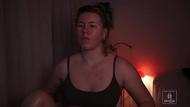 moonamii online show from January 13, 5:29 pm