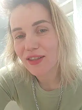 Snapshot of Linda_Gregory chatting on February 21, 1:22 am Linda Gregory online show from February 21, 1:22 am