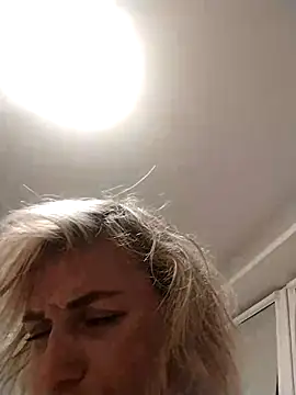 Snapshot of Linda_Gregory chatting on September 21, 12:45 am Linda Gregory online show from September 21, 12:45 am