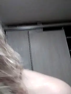 Snapshot of Linda_Gregory chatting on October 4, 10:19 pm Linda Gregory online show from October 4, 10:19 pm