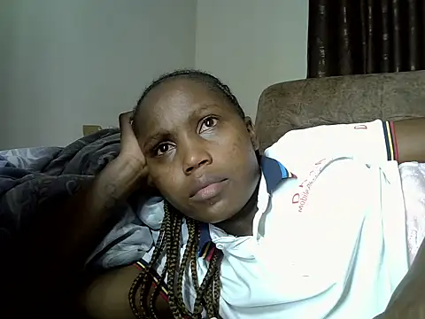 AurelAda online show from February 6, 11:30 pm