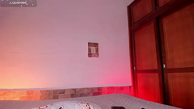 Snapshot of AnnaFoox1 chatting on November 21, 5:28 am AnnaFoox1 online show from November 21, 5:28 am