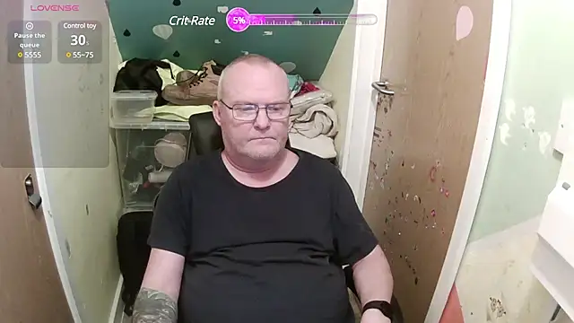 Snapshot of FriendlyDave chatting on January 26, 4:51 pm FriendlyDave online show from January 26, 4:51 pm