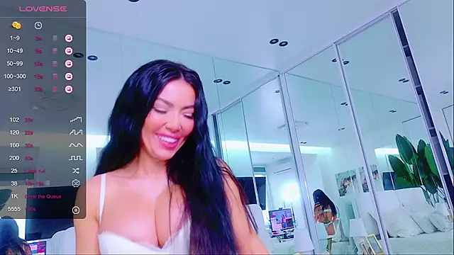 wowEva online show from February 8, 11:33 am