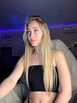 Good  Girl  online show from September 12, 9:31 am