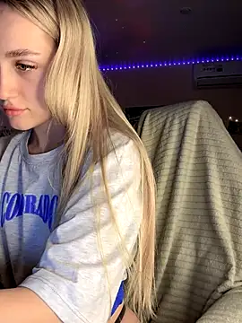 Good  Girl  online show from September 16, 10:38 am