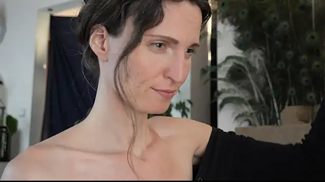 Snapshot of yulladao chatting on October 5, 4:49 pm yulladao online show from October 5, 4:49 pm