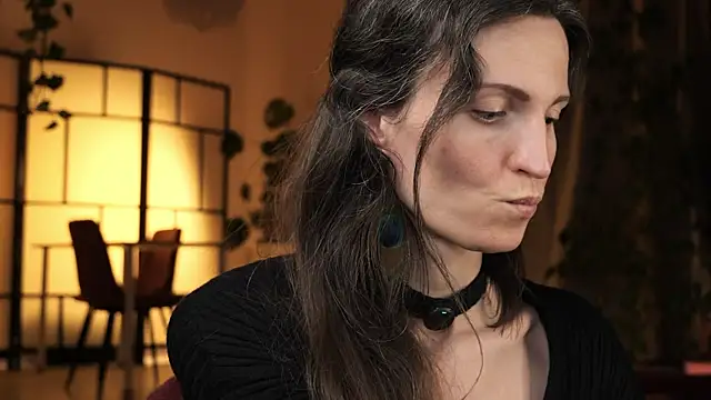 Snapshot of yulladao chatting on November 18, 6:01 pm yulladao online show from November 18, 6:01 pm