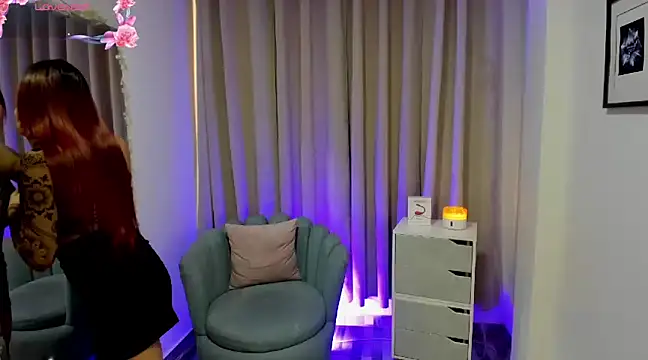 jesica  simpson online show from January 18, 12:57 pm