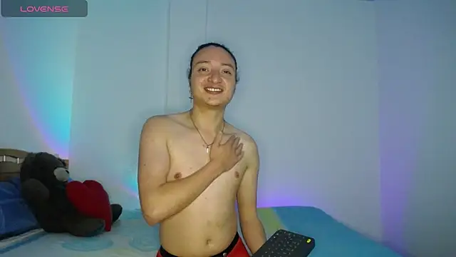 Snapshot of monkeywillwhite chatting on December 7, 4:09 am monkeywillwhite online show from December 7, 4:09 am