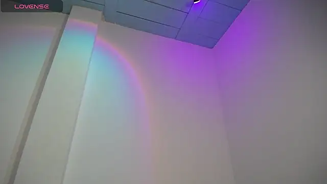 Snapshot of monkeywillwhite chatting on January 4, 6:19 am monkeywillwhite online show from January 4, 6:19 am