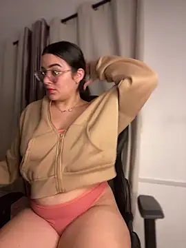 Lia flowers online show from January 25, 1:21 am