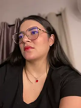 Lia flowers online show from February 8, 11:24 pm