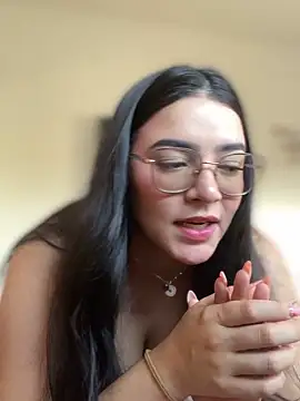 Lia flowers online show from February 15, 10:21 pm