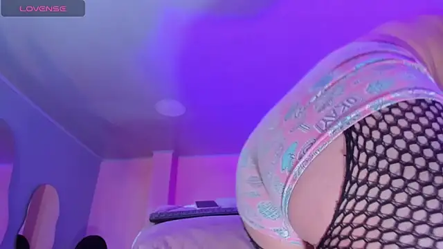 Snapshot of Patty_jenkinss_ chatting on February 7, 3:23 am Patty jenkinss online show from February 7, 3:23 am
