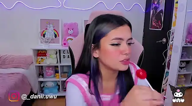 CuteDani  online show from February 24, 7:41 pm