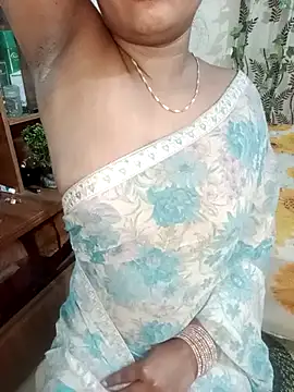 Snapshot of esita_1212 chatting on February 14, 2:02 pm esita 1212 online show from February 14, 2:02 pm