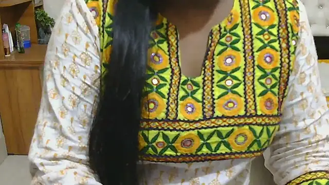 esita 1212 online show from February 13, 2:07 am