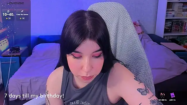 Snapshot of kellyharris chatting on February 21, 6:04 pm kellyharris online show from February 21, 6:04 pm