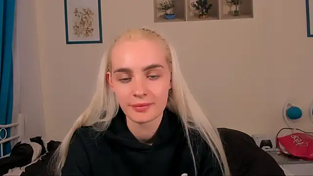 OliviaKisss online show from April 20, 6:53 pm