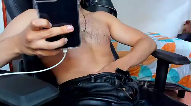 Tommy Bred online show from March 11, 6:52 pm