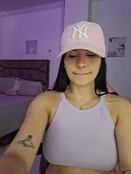 Snapshot of heyshaa chatting on November 6, 8:43 pm heyshaa online show from November 6, 8:43 pm