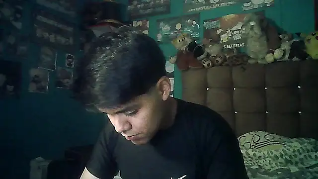 Snapshot of Valesh20 chatting on December 22, 3:14 am Valesh20 online show from December 22, 3:14 am