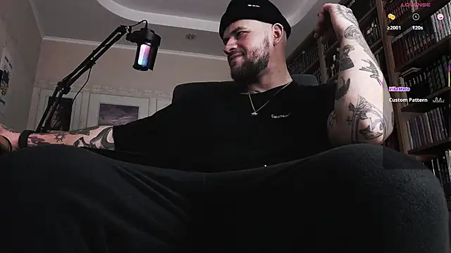 Snapshot of FindomJason chatting on November 20, 1:44 pm FindomJason online show from November 20, 1:44 pm