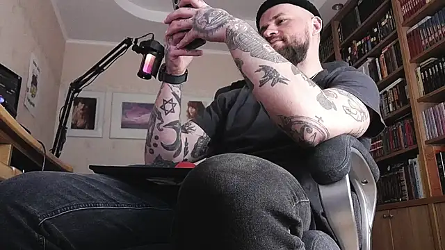 FindomJason online show from April 16, 6:47 am