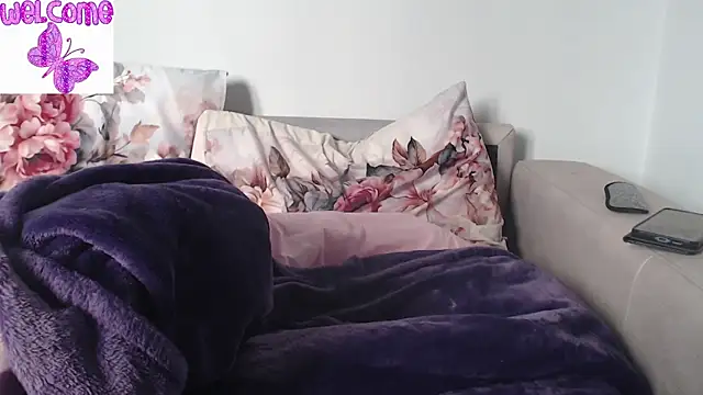 Snapshot of martachatte chatting on March 21, 2:40 pm martachatte online show from March 21, 2:40 pm