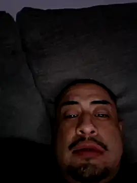 Snapshot of hungpenis210 chatting on October 12, 2:43 am hungpenis210 online show from October 12, 2:43 am