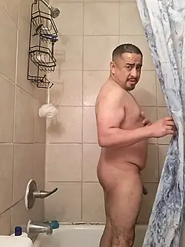 Snapshot of hungpenis210 chatting on November 7, 9:26 pm hungpenis210 online show from November 7, 9:26 pm