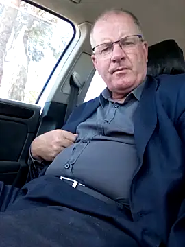 stiffandlubedxh online show from January 7, 2:20 am