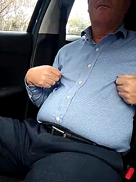 stiffandlubedxh online show from November 4, 9:03 pm