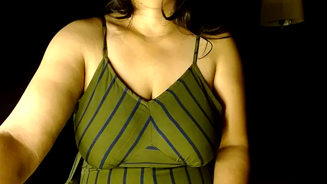 janifer001 online show from March 24, 12:26 am