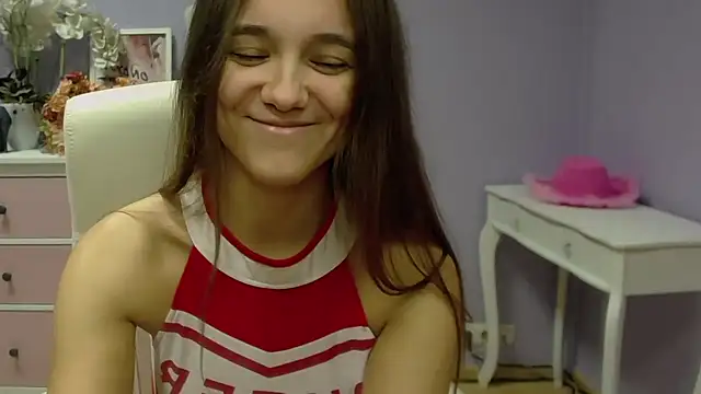 Snapshot of dirtyxEmily chatting on February 4, 7:29 am dirtyxEmily online show from February 4, 7:29 am