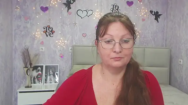 VanessaHotts online show from March 5, 12:22 pm