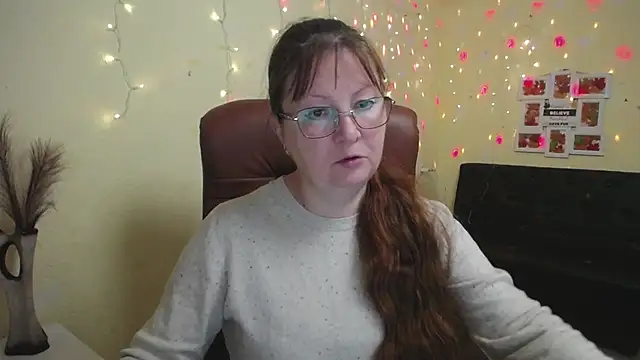 VanessaHotts online show from November 12, 6:14 am