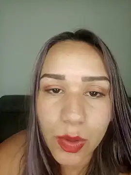 Snapshot of paula_brausin chatting on January 13, 3:23 am paula brausin online show from January 13, 3:23 am