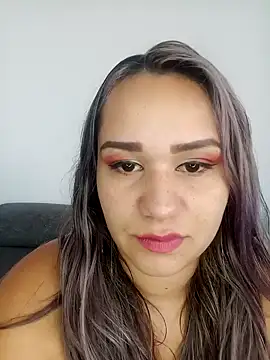 Snapshot of paula_brausin chatting on January 19, 12:17 pm paula brausin online show from January 19, 12:17 pm