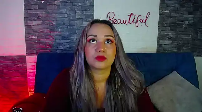 Snapshot of paula_brausin chatting on February 3, 8:35 pm paula brausin online show from February 3, 8:35 pm