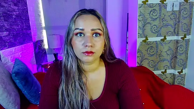 Snapshot of paula_brausin chatting on February 18, 8:36 pm paula brausin online show from February 18, 8:36 pm