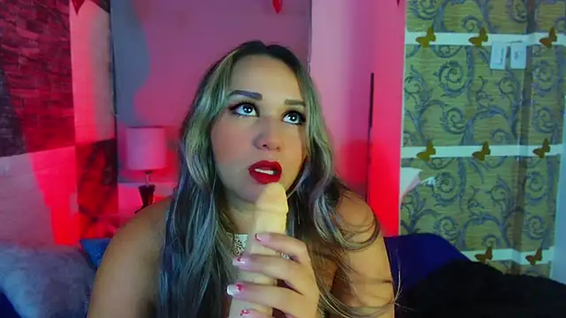 Snapshot of paula_brausin chatting on March 8, 12:33 am paula brausin online show from March 8, 12:33 am