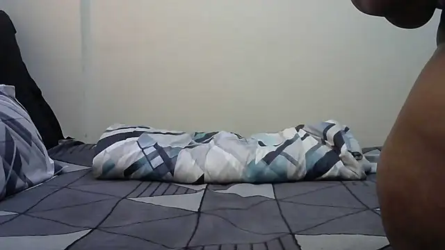 AddictiveAssCurves online show from March 13, 9:21 am