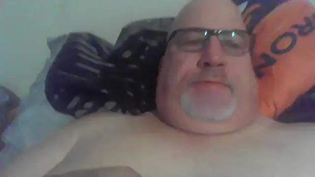 Bigbear0563 online show from December 3, 2:38 pm