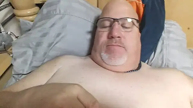 Bigbear0563 online show from January 8, 5:54 am