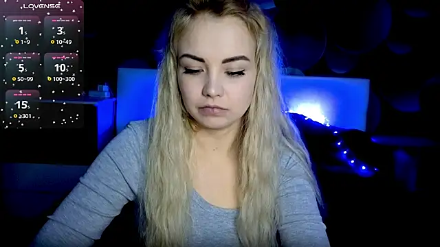 Snapshot of StephanieSweety chatting on October 20, 12:16 pm StephanieSweety online show from October 20, 12:16 pm