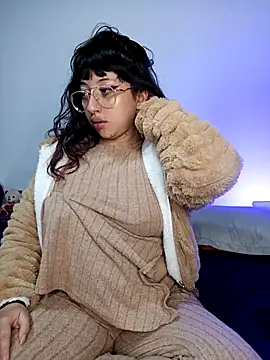 Piafisher1 online show from November 6, 1:17 am