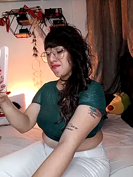 Piafisher1 online show from January 18, 1:09 am