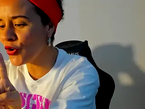 Sami Hotie1 online show from February 9, 8:34 pm